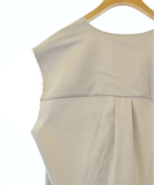 GABRIELA COLL GARMENTS เสื้อลำลอง