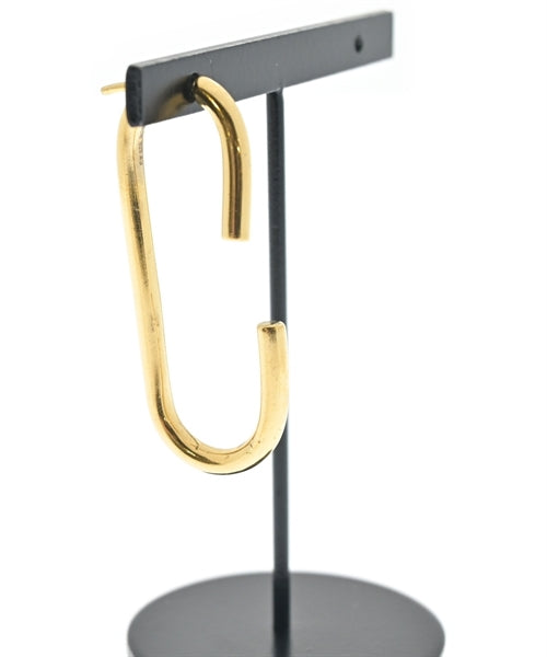 MARIA BLACK เจาะ