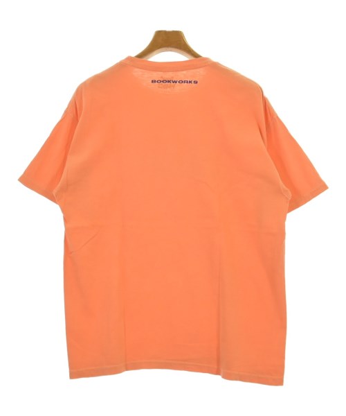 BOOK WORKS เสื้อยืด/เสื้อท็อปส์