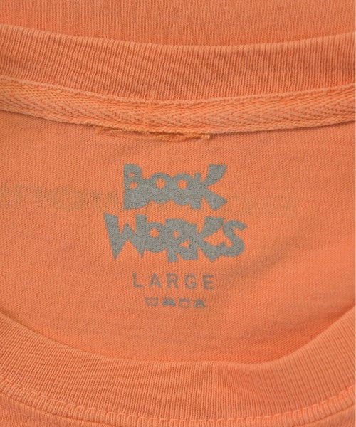 BOOK WORKS เสื้อยืด/เสื้อท็อปส์