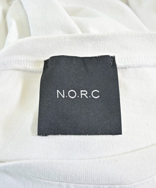 N.O.R.C เสื้อยืด/เสื้อท็อปส์