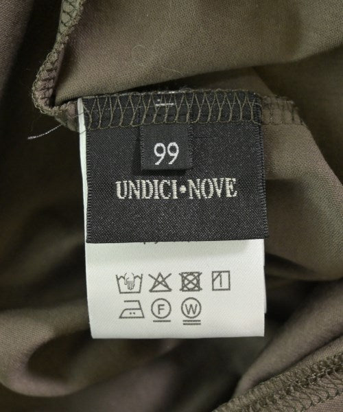 UNDICI NOVE เสื้อยืด/เสื้อท็อปส์