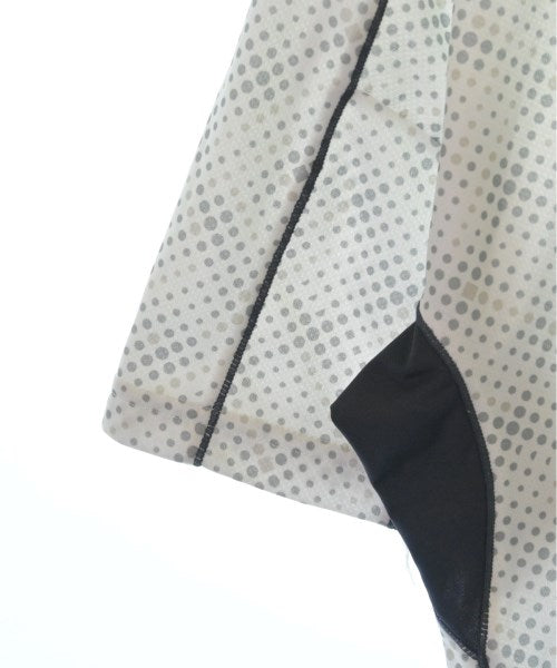 HEAD เสื้อยืด/เสื้อท็อปส์