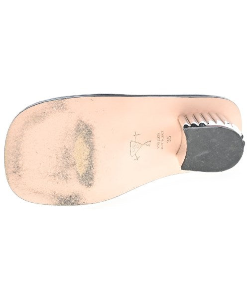 PLAN C รองเท้าแตะ