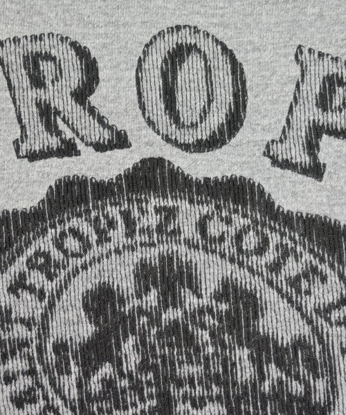 AUBERGE เสื้อยืด/เสื้อท็อปส์