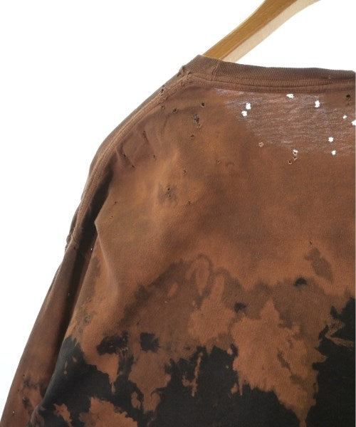 TOTALLY BLOWN เสื้อยืด/เสื้อท็อปส์