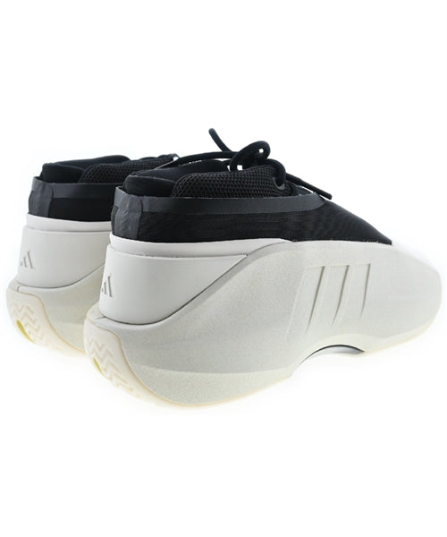 adidas รองเท้าผ้าใบ