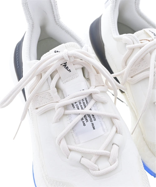 adidas รองเท้าผ้าใบ