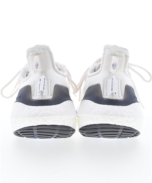 adidas รองเท้าผ้าใบ