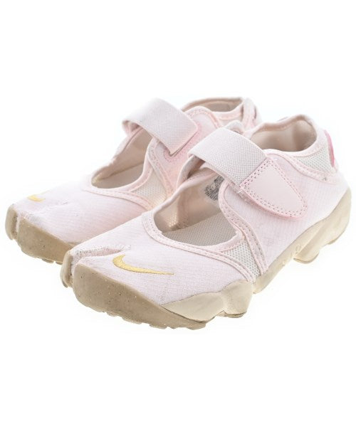 NIKE รองเท้าผ้าใบ