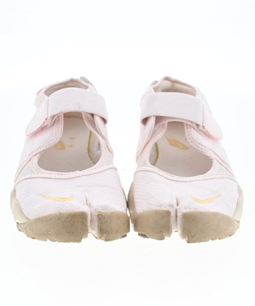 NIKE รองเท้าผ้าใบ