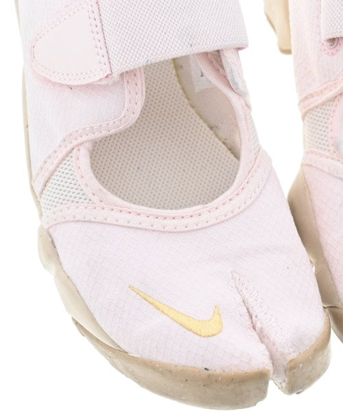 NIKE รองเท้าผ้าใบ