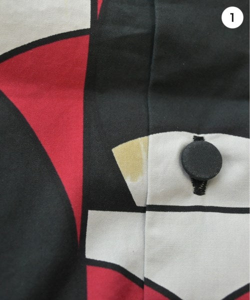 PRADA เสื้อลำลอง