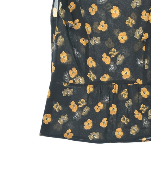 PRADA เสื้อสตรี