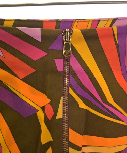 EMILIO PUCCI กระโปรงยาวถึงเข่า