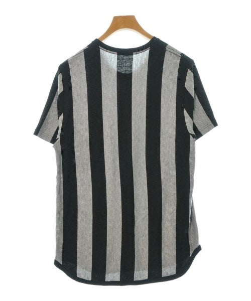 DISCOVERED เสื้อยืด/เสื้อท็อปส์