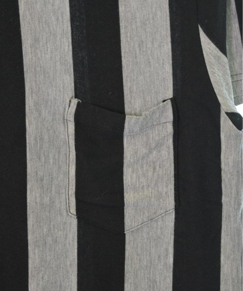 DISCOVERED เสื้อยืด/เสื้อท็อปส์