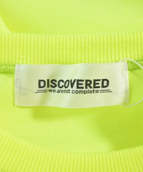 DISCOVERED เสื้อยืด/เสื้อท็อปส์