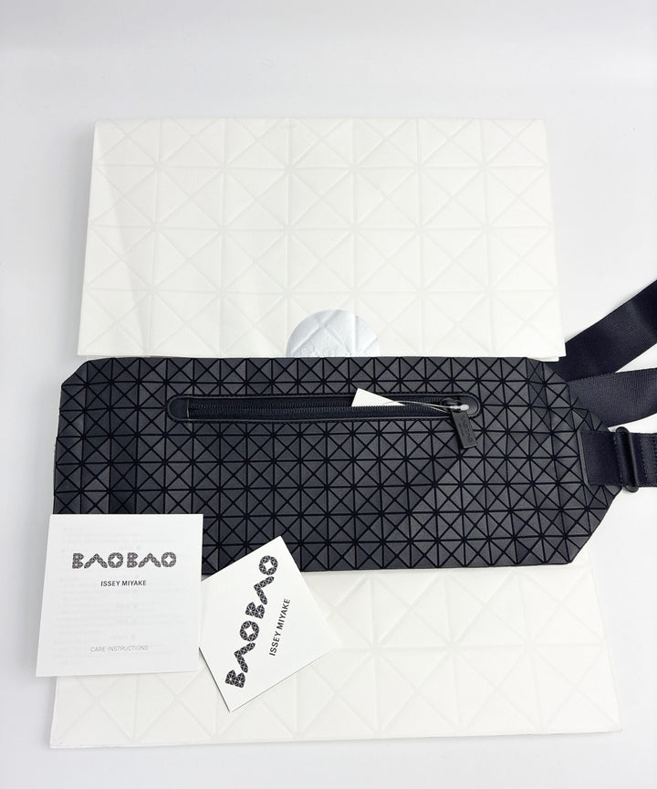 BAO BAO ISSEY MIYAKE กระเป๋าสะพาย