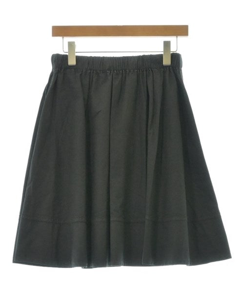 N゚ 21 กระโปรงยาวถึงเข่า