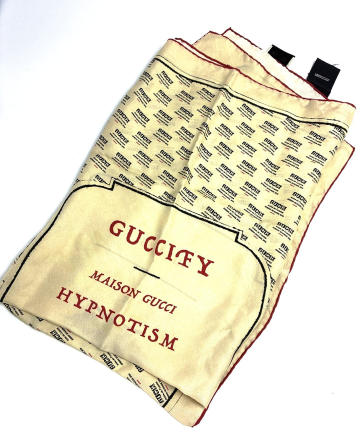 GUCCI ผ้าพันคอ