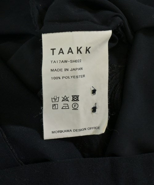 Taakk เสื้อลำลอง
