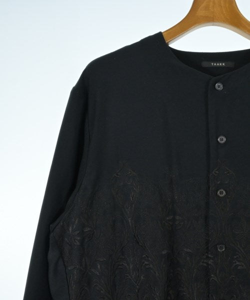 Taakk เสื้อลำลอง