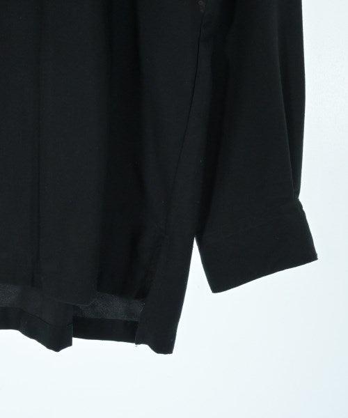 Taakk เสื้อลำลอง