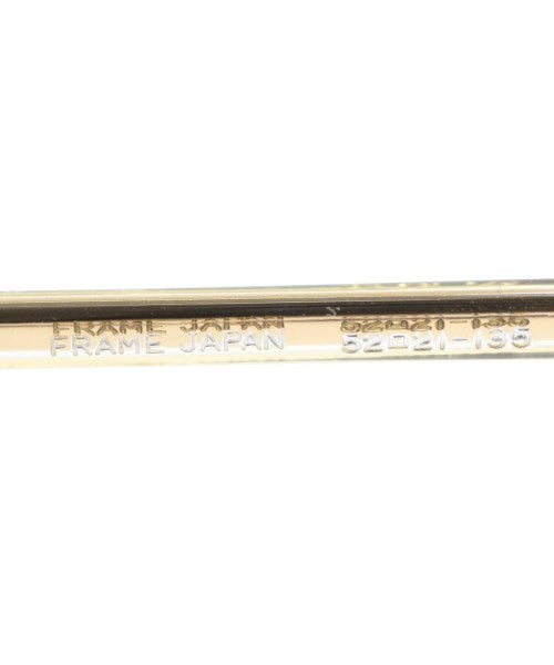 Agnes b. แว่นกันแดด