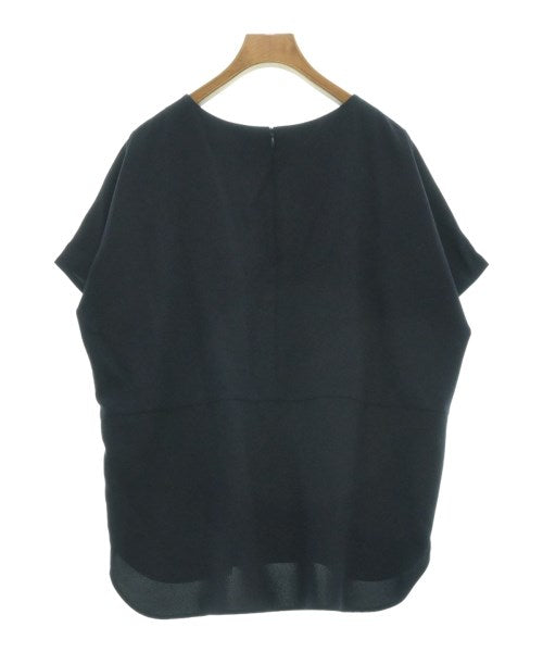 UNTITLED เสื้อสตรี