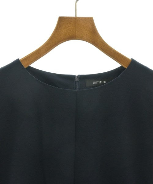 UNTITLED เสื้อสตรี