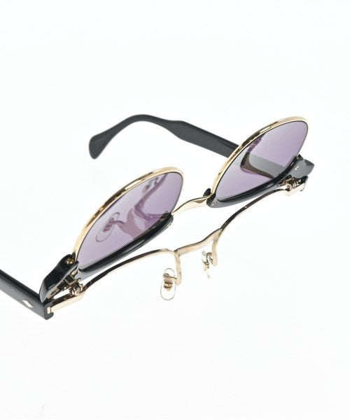 Needles แว่นกันแดด