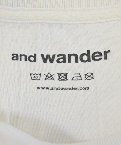 and wander เสื้อยืด/เสื้อท็อปส์
