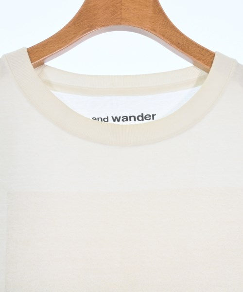 and wander เสื้อยืด/เสื้อท็อปส์