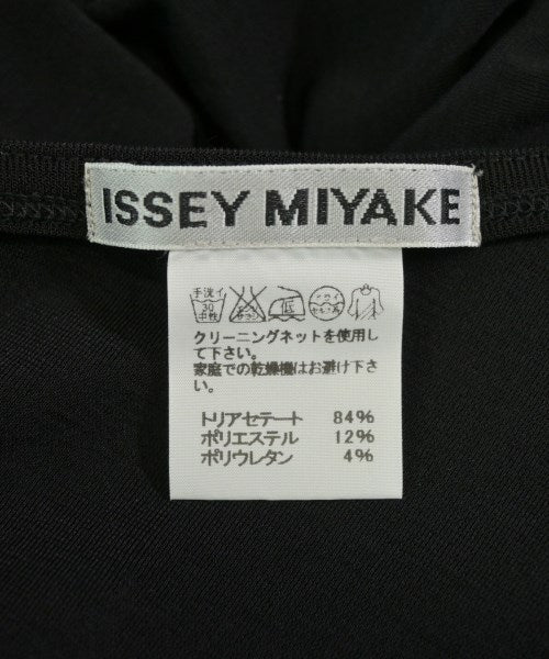 ISSEY MIYAKE เสื้อยืด/เสื้อท็อปส์