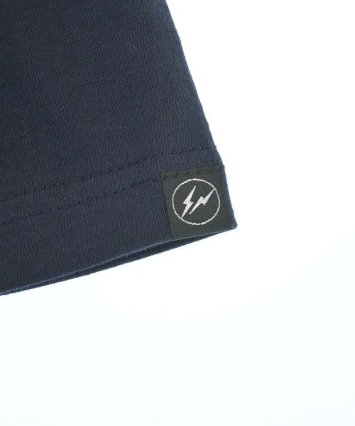 V.A. เสื้อยืด/เสื้อท็อปส์