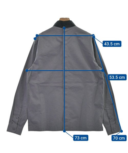 PRADA เสื้อสตรี