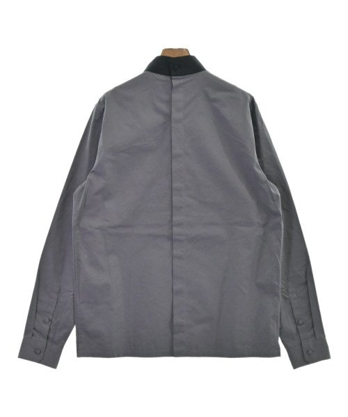 PRADA เสื้อสตรี