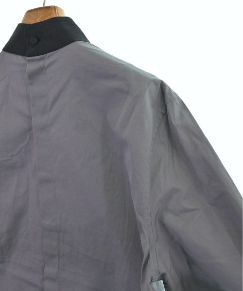 PRADA เสื้อสตรี