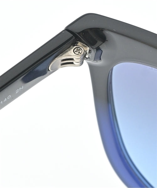 CHANEL แว่นกันแดด