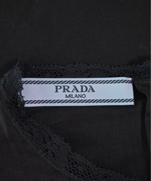 PRADA เสื้อสตรี