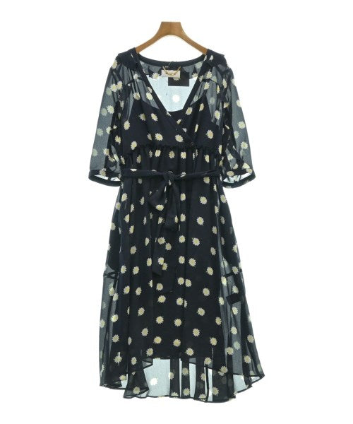 MUVEIL ชุดเดรส