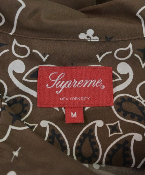 Supreme เสื้อลำลอง