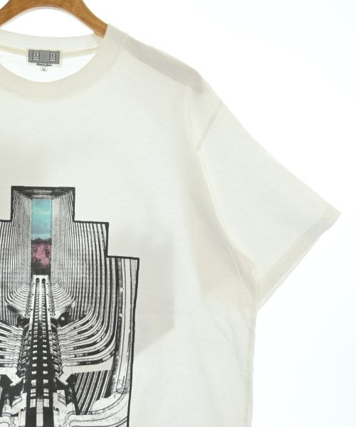 C.E เสื้อยืด/เสื้อท็อปส์