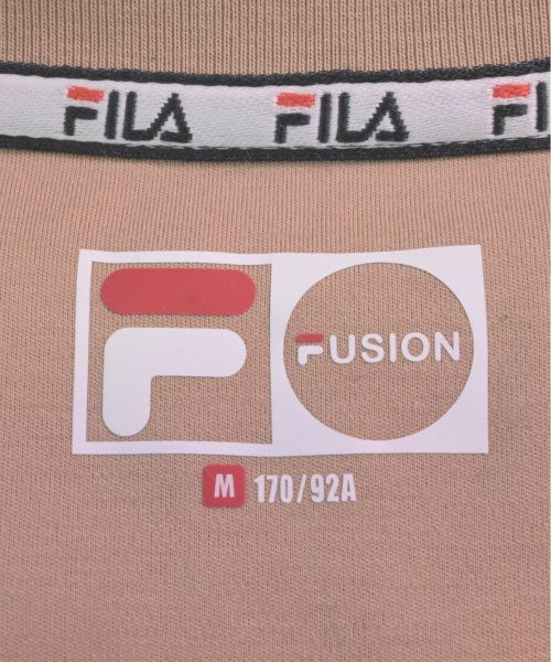 FILA เสื้อยืด/เสื้อท็อปส์