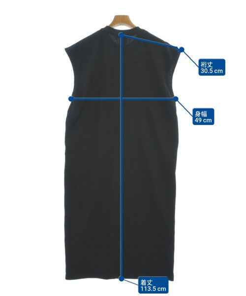 OUTDOOR products ชุดเดรส