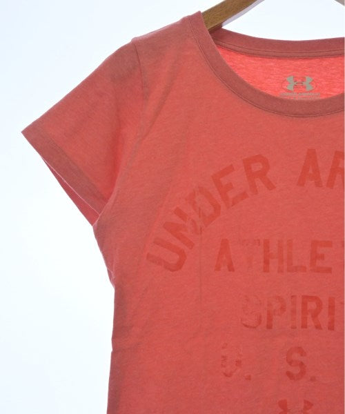 UNDER ARMOUR เสื้อยืด/เสื้อท็อปส์