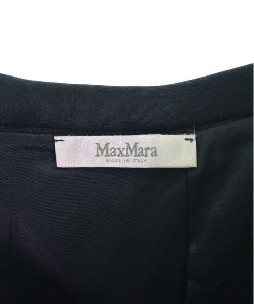 Max Mara กระโปรงยาวถึงเข่า