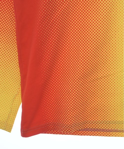 STUSSY เสื้อยืด/เสื้อท็อปส์