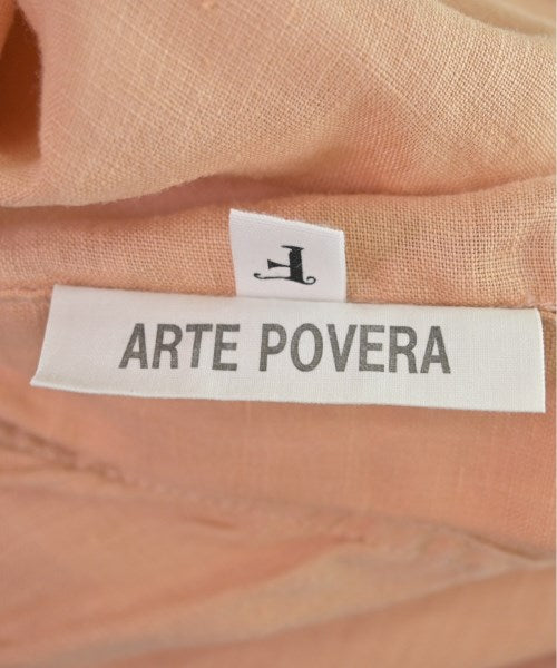 Arte Povera เสื้อลำลอง